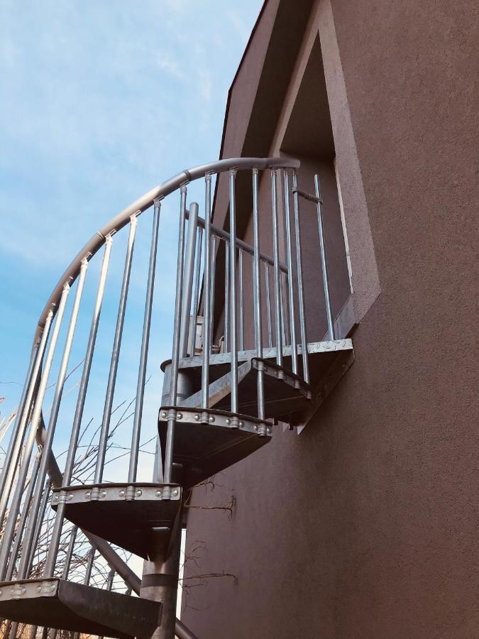 Apartman U Zamecke Dyje Lednice Exterior photo